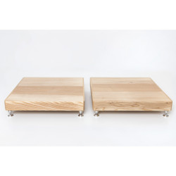2 pcs. Shelf on spikes for acoustic system - get clean sound and elegant design.