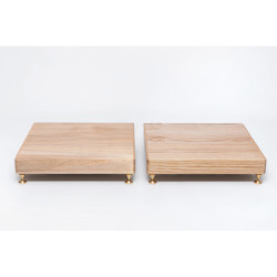 2 pcs. Shelf on spikes for acoustic system - get clean sound and elegant design.